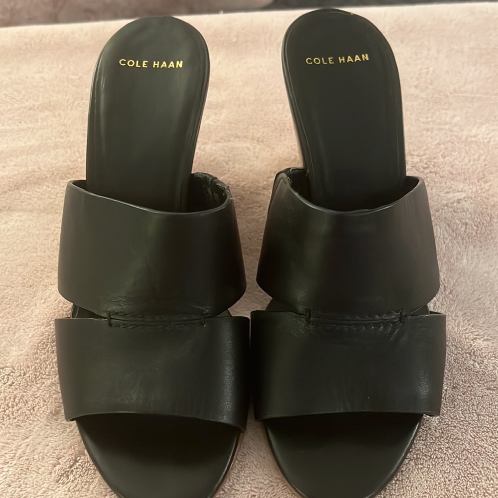 Cole Haan Black leather cork wedge sandals Sise 5.5